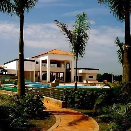 Laguna Club
